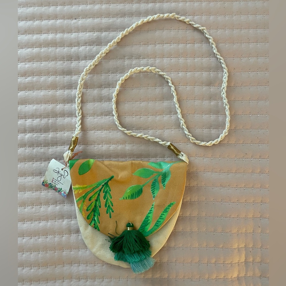 “augus boutique” beachy crossover bag